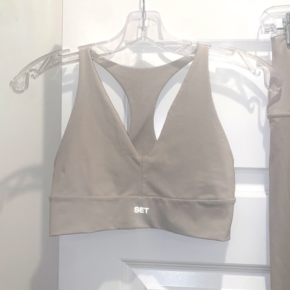 SET Active luxform legging and v racer back top Size M - Picture 3 of 4